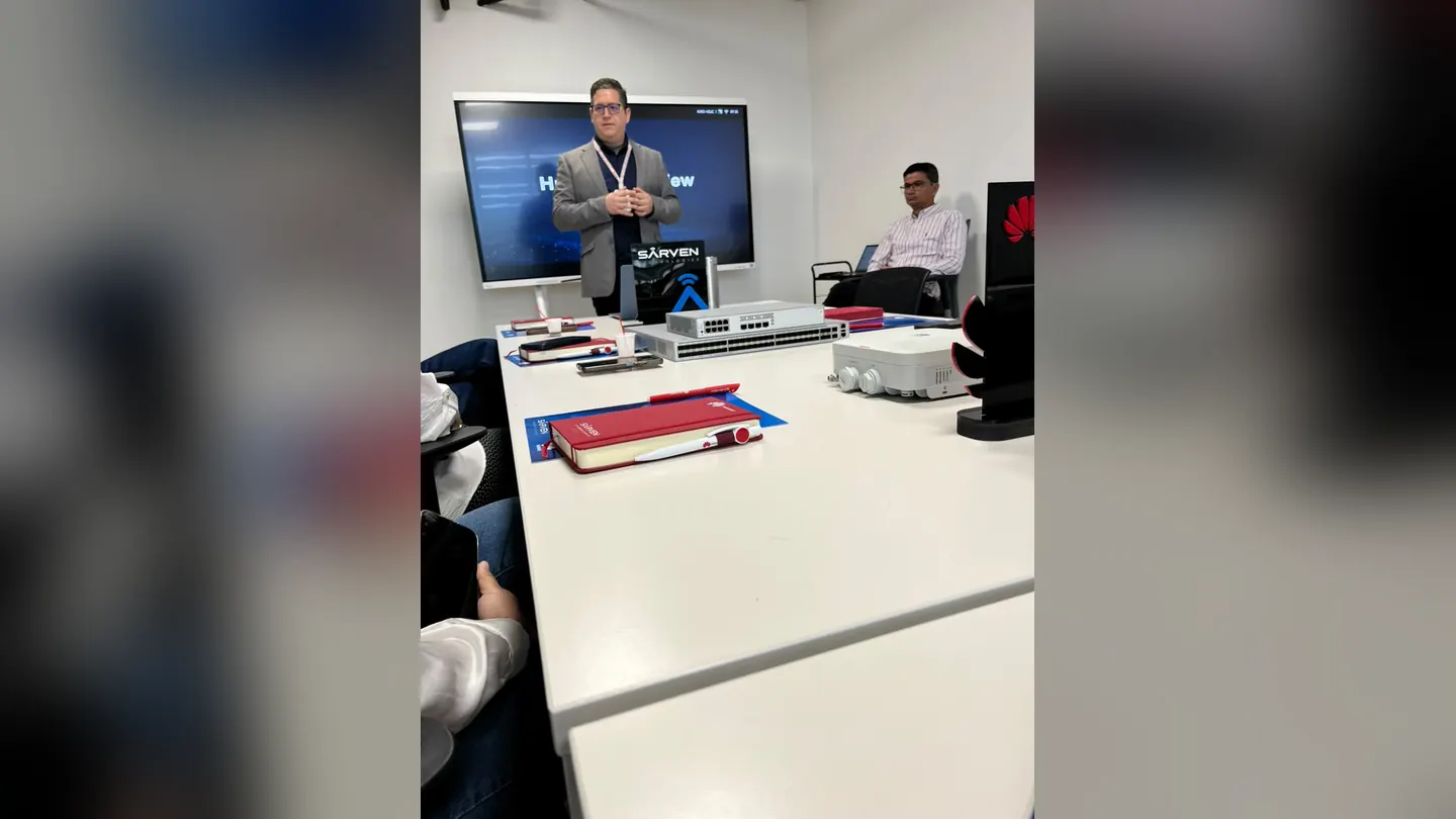 Network equipment presentation during a training session