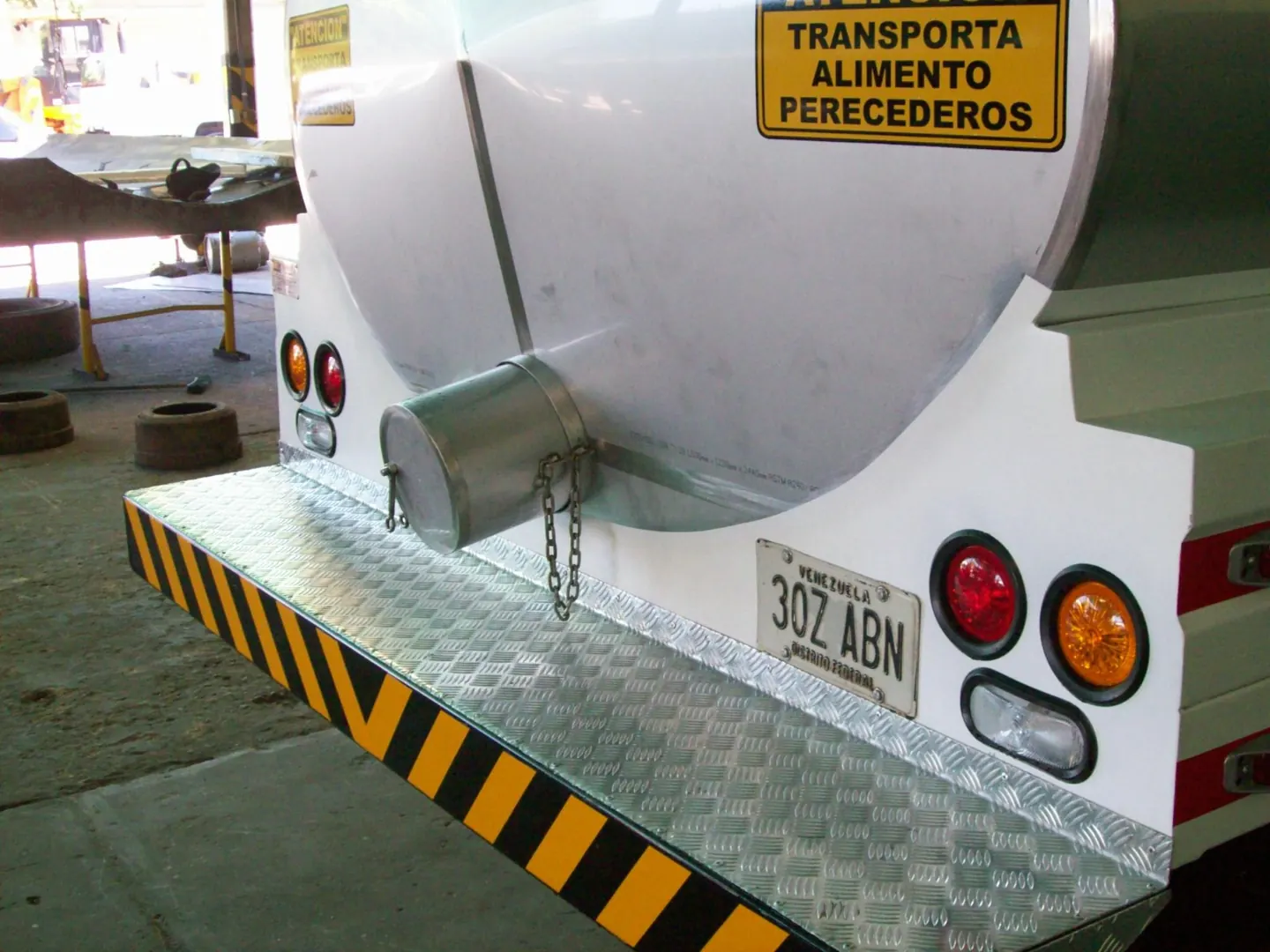 Rear detail of a tank for transporting perishable food